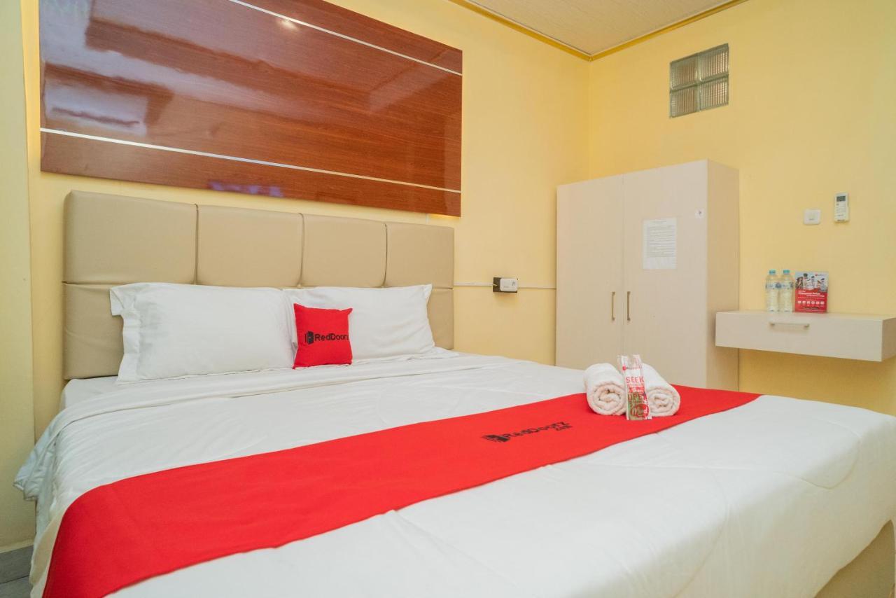 Reddoorz Plus Syariah Near Pasar Turi Surabaya Dış mekan fotoğraf