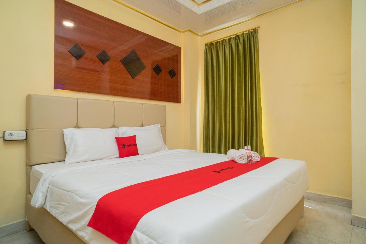 Reddoorz Plus Syariah Near Pasar Turi Surabaya Dış mekan fotoğraf
