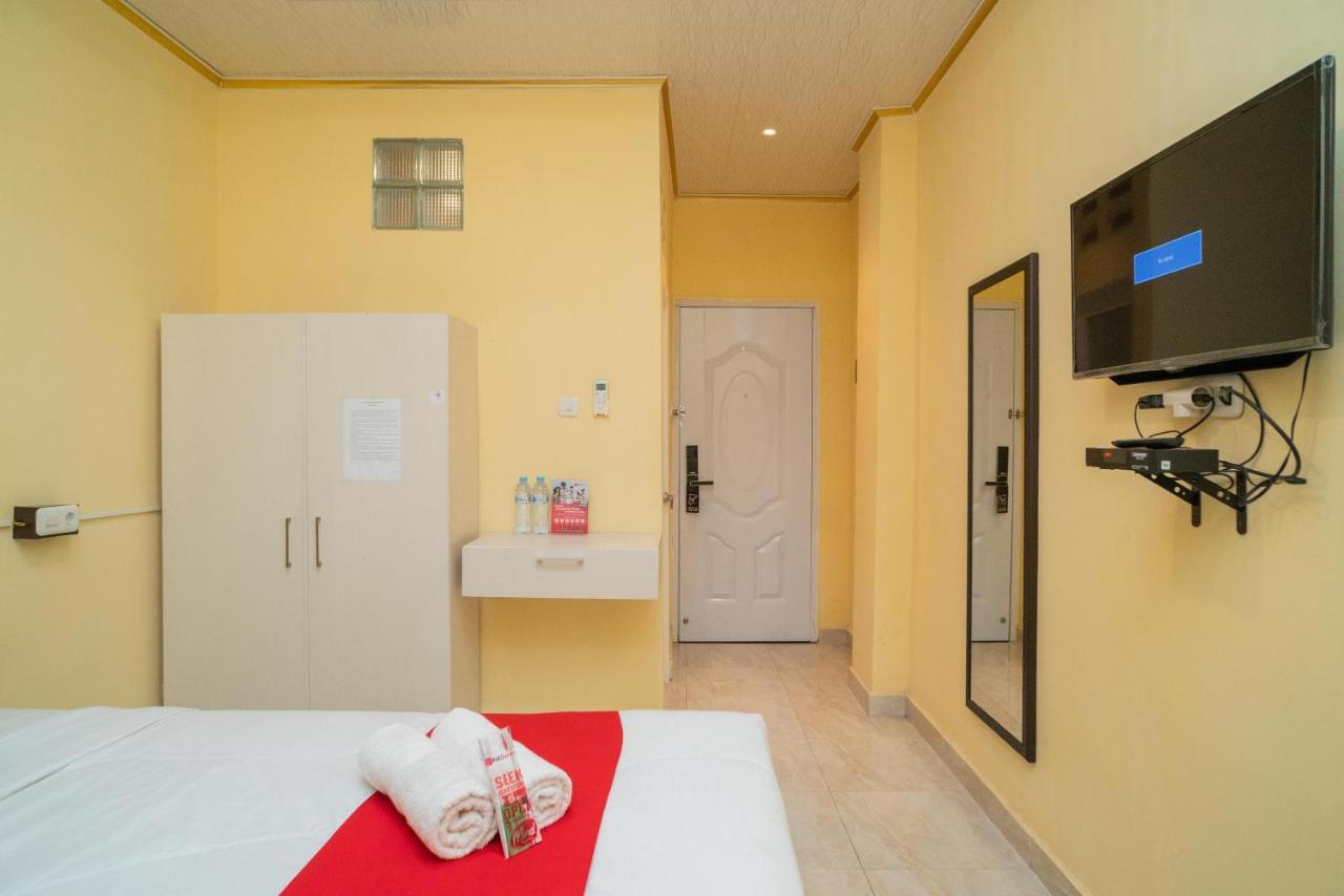 Reddoorz Plus Syariah Near Pasar Turi Surabaya Dış mekan fotoğraf